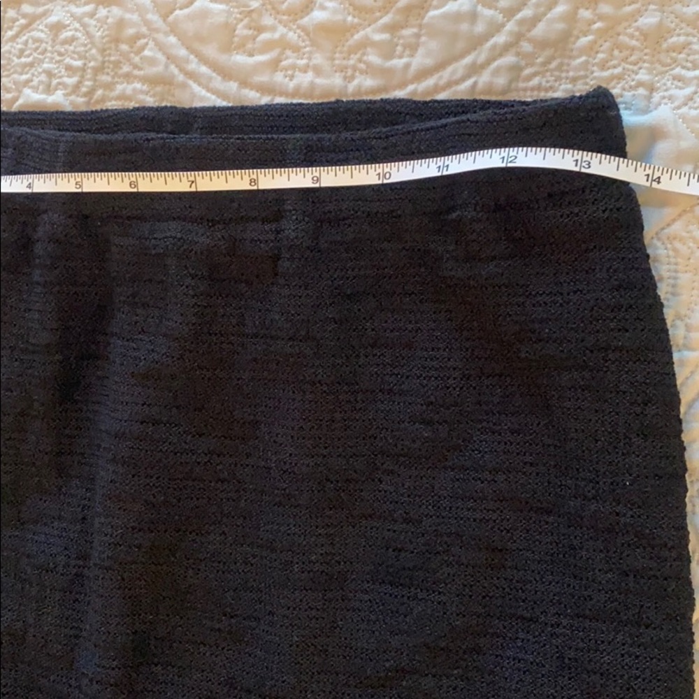 St. John Couture lace-up back pencil skirt - Picture 5 of 9